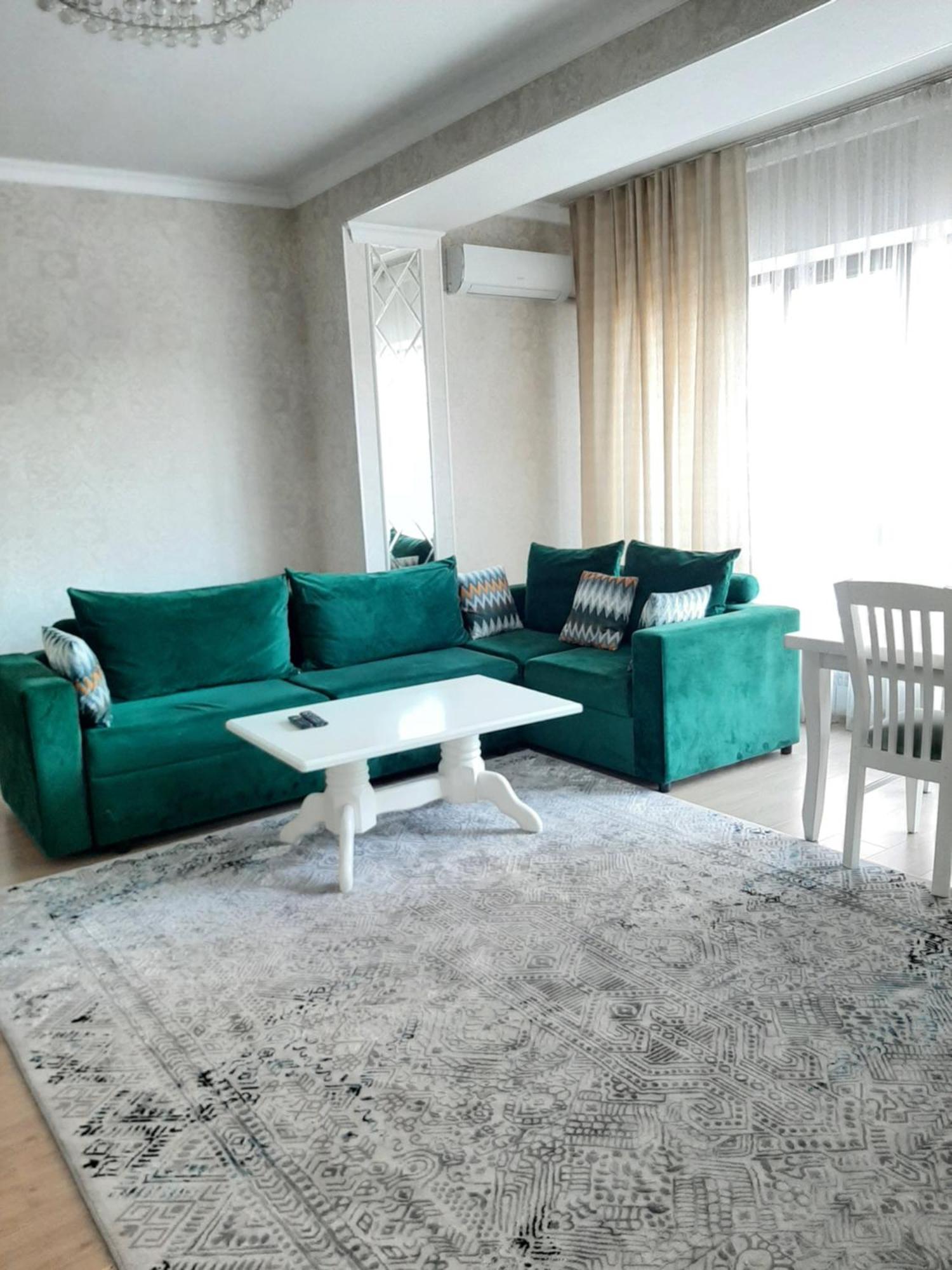 Comfortable Apartment Bisjkek Eksteriør bilde