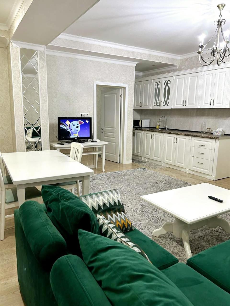 Comfortable Apartment Bisjkek Eksteriør bilde